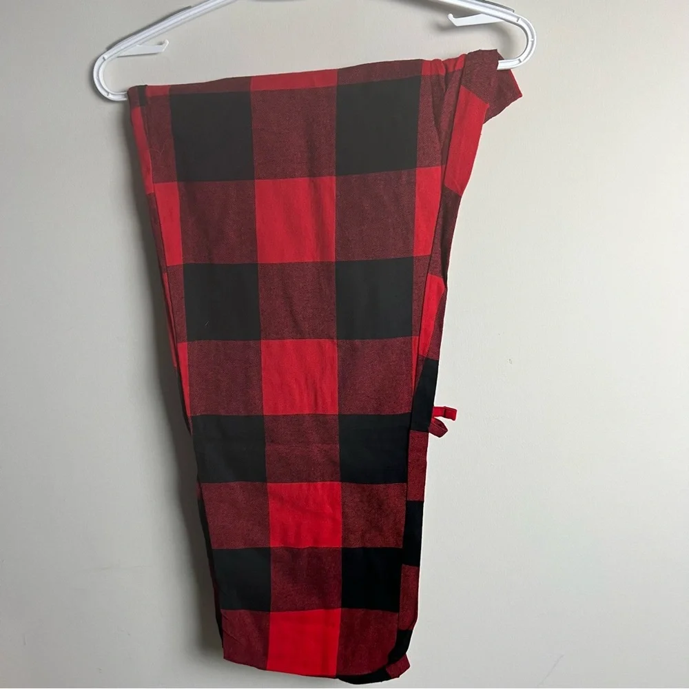 Old Navy Flannel Plaid Women’s Plaid Pajama Pants - Picture 2 of 3